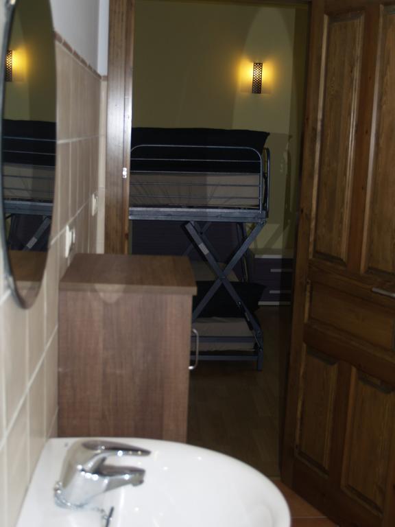 Albergue De Yebra Yebra de Basa Quarto foto