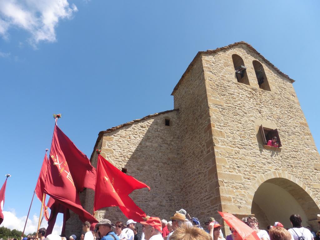Albergue De Yebra Yebra de Basa Exterior foto